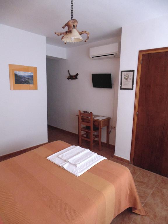Hostal Río Mundo Riópar Habitación foto
